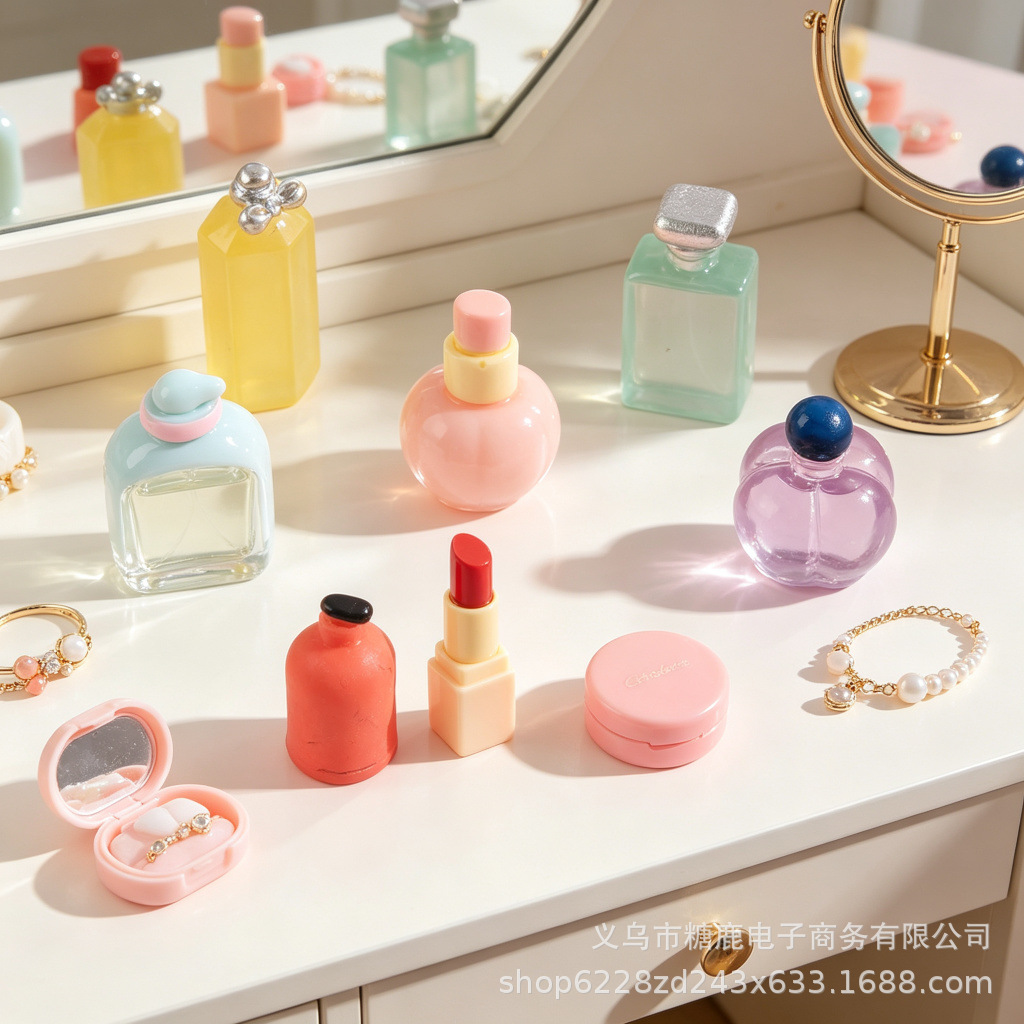 7 breloques en résine en forme - Phone Accessories Clipart avis et prix